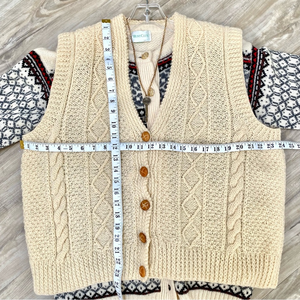 Rare ARTISAN cable knit prairie wool vest w granny cottage cabin country vibe - Picture 11 of 13